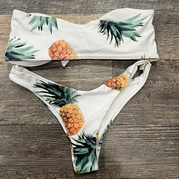 Women’s Bikin Set - Picture 5 of 5